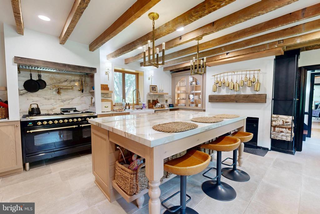 32137 DISCOVERY DRIVE