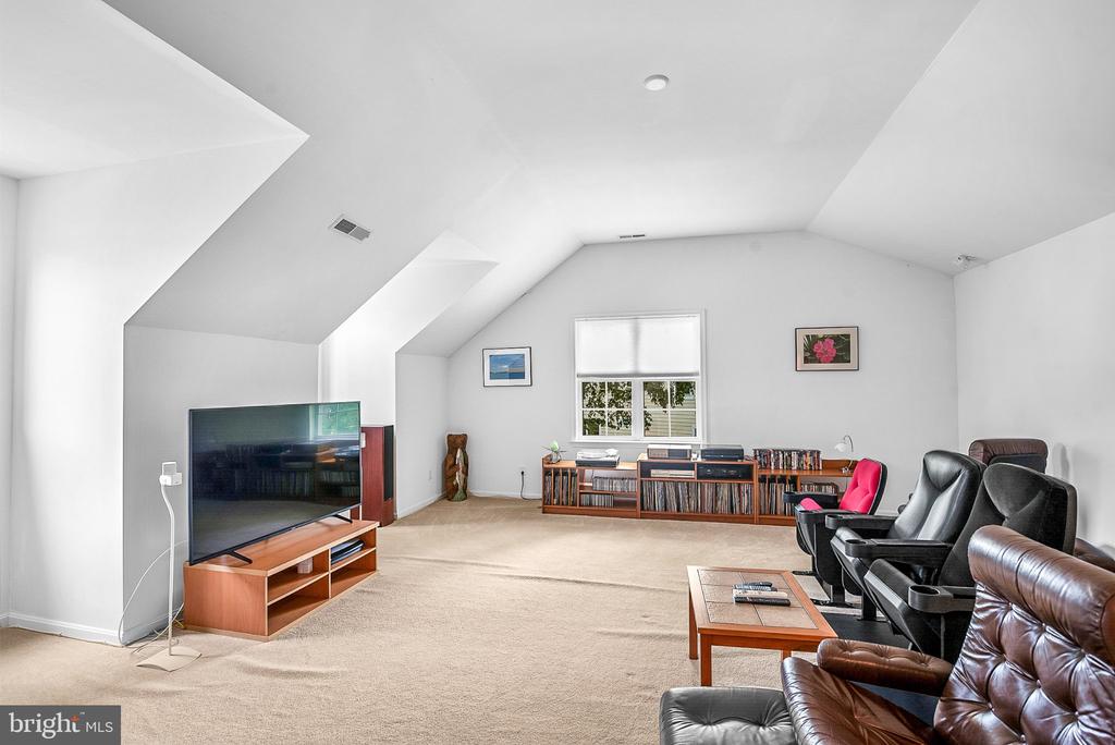 24895 BACK CREEK DRIVE