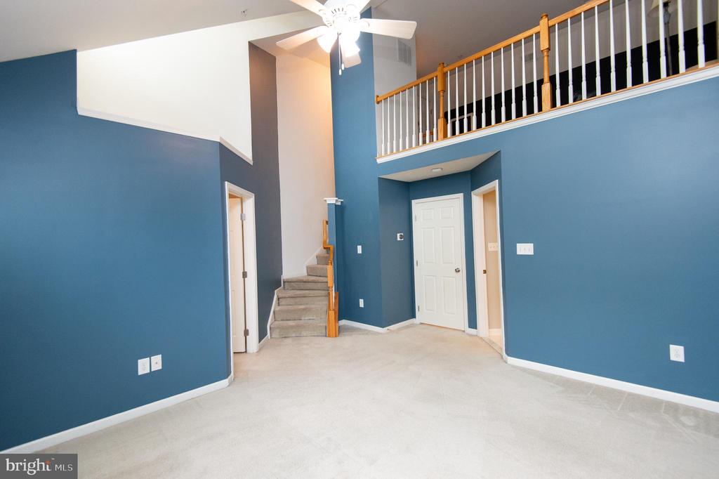 300 DIXON STREET Unit: 505