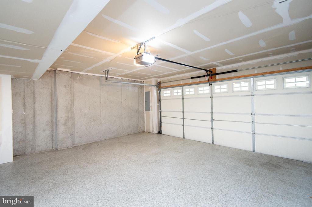 300 DIXON STREET Unit: 505
