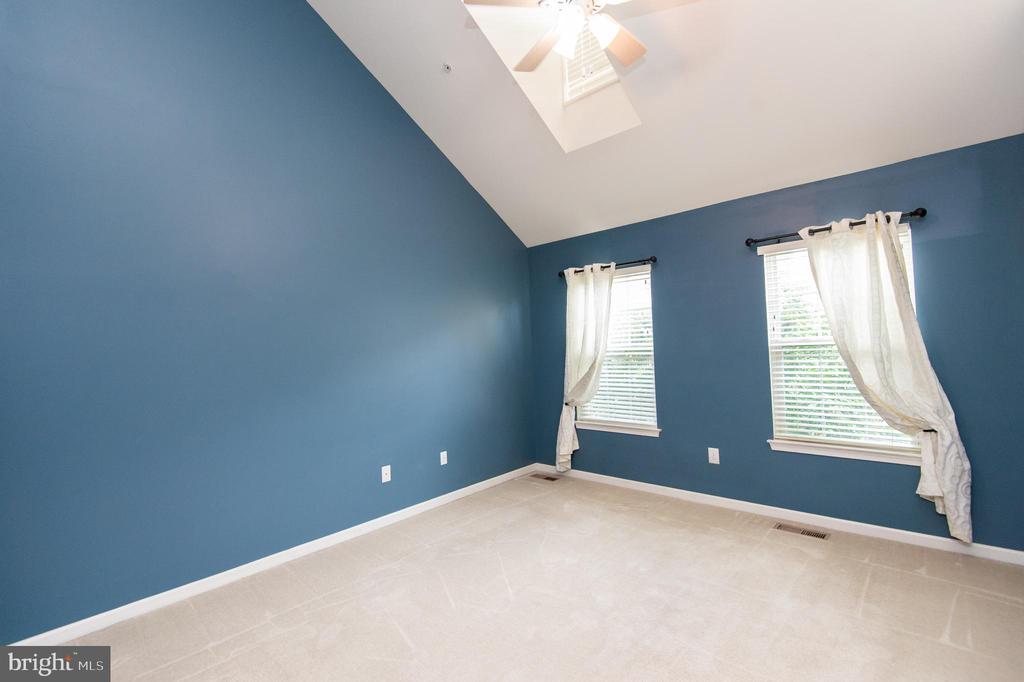 300 DIXON STREET Unit: 505