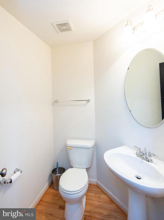 300 DIXON STREET Unit: 505