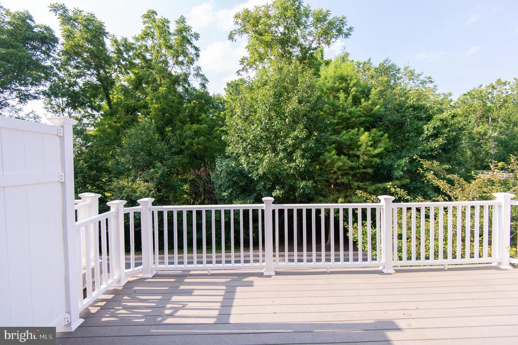 300 DIXON STREET Unit: 505