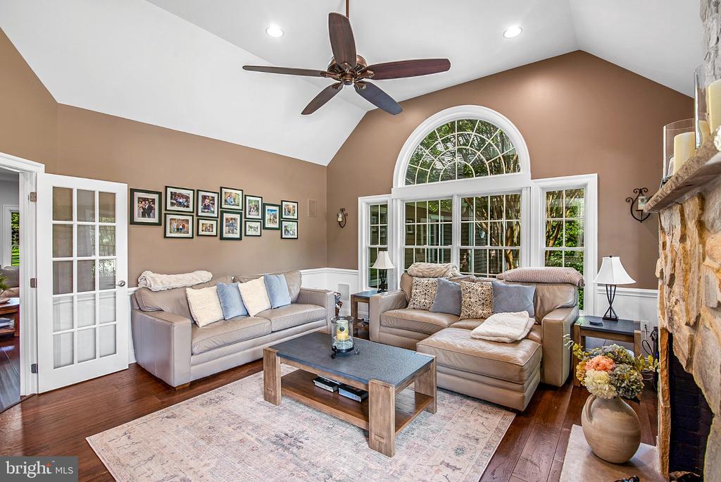 4401 GROVE ROAD