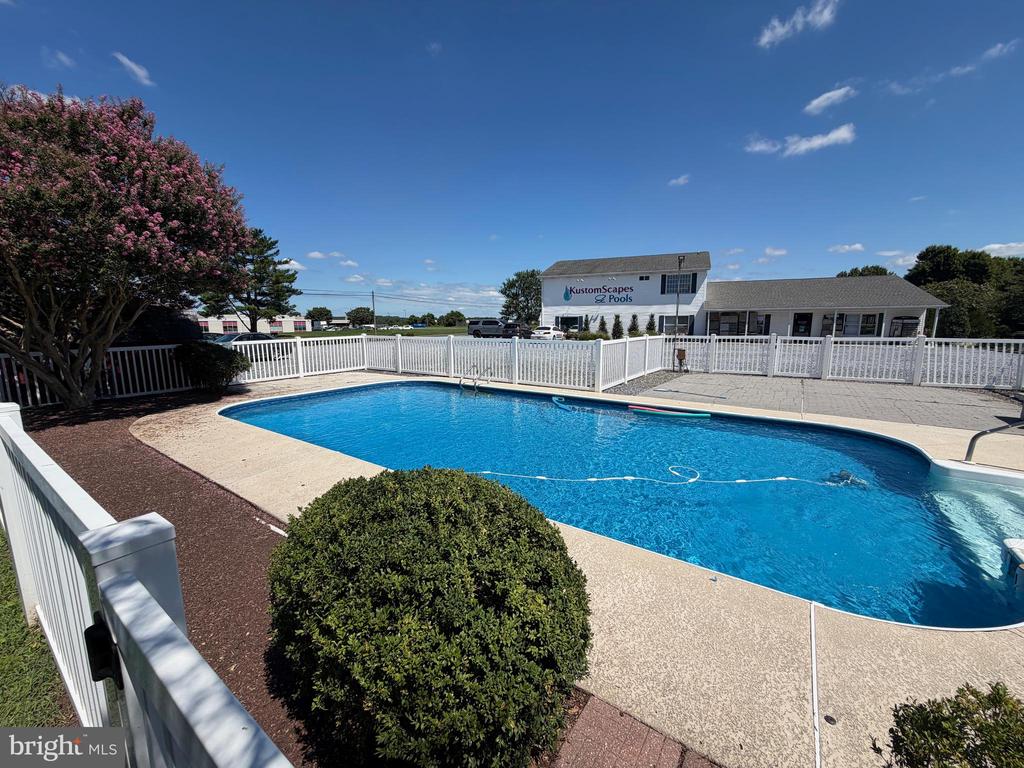 9005 CENTREVILLE ROAD