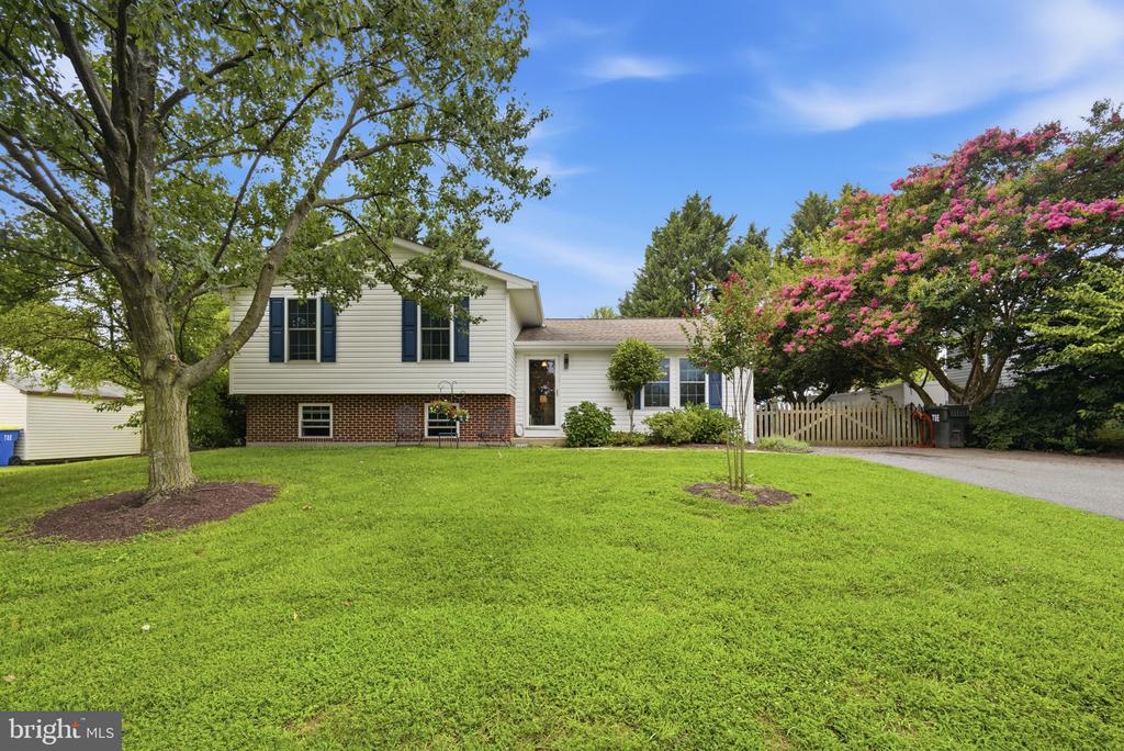 29397 PETUNIA DRIVE