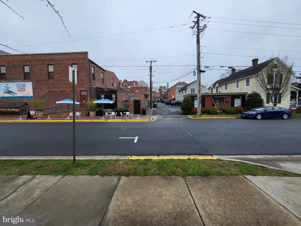 6 S WEST STREET