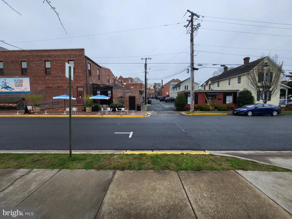 6 S WEST STREET
