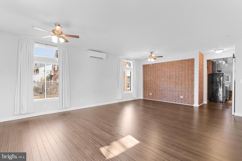 429 S WASHINGTON STREET Unit: APARTMENT B