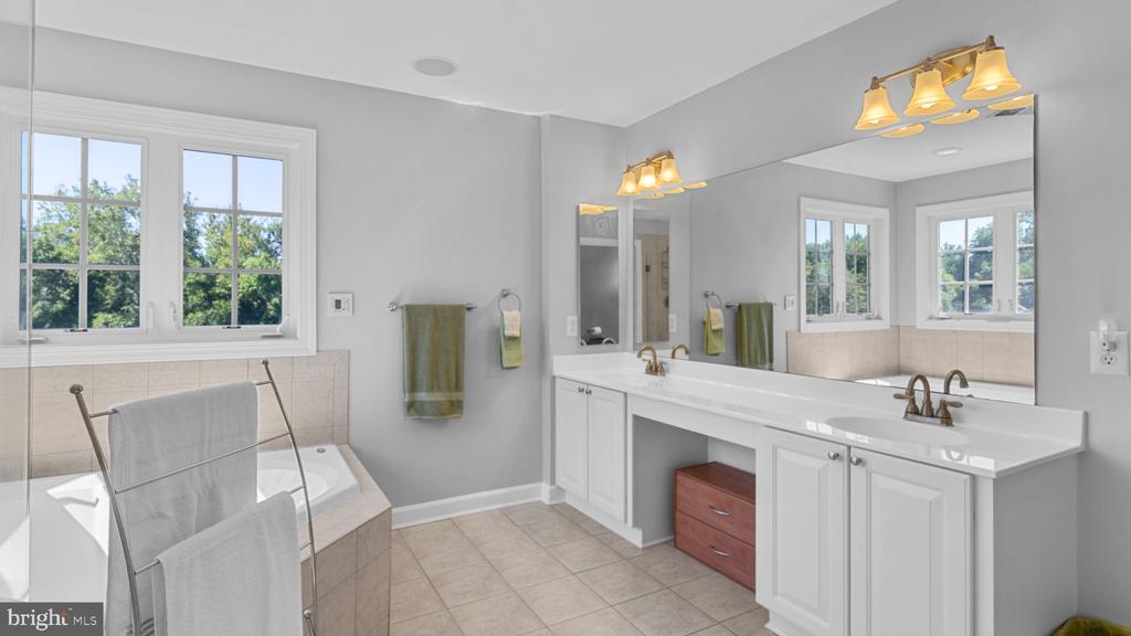 29747 EASTON FARMS