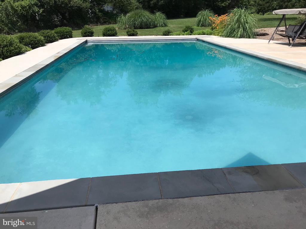 29747 EASTON FARMS