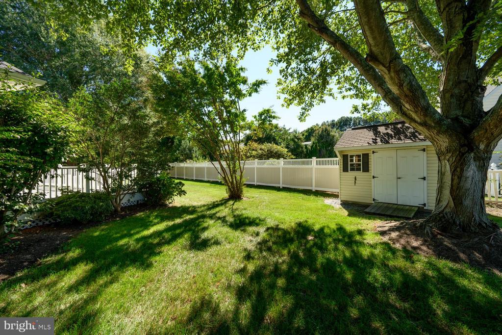 38 LONDONDERRY DRIVE