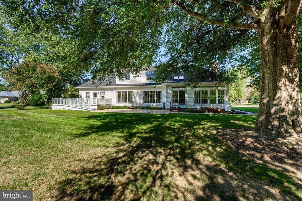 38 LONDONDERRY DRIVE