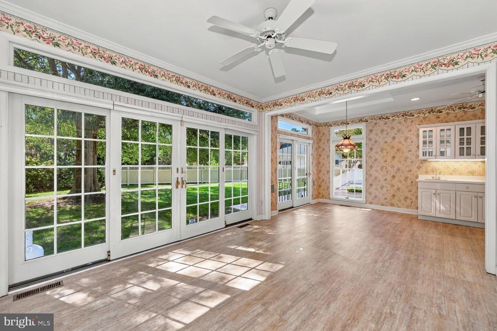 38 LONDONDERRY DRIVE