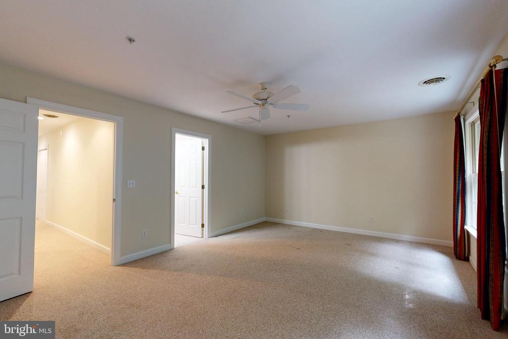 28461 PINEHURST CIRCLE