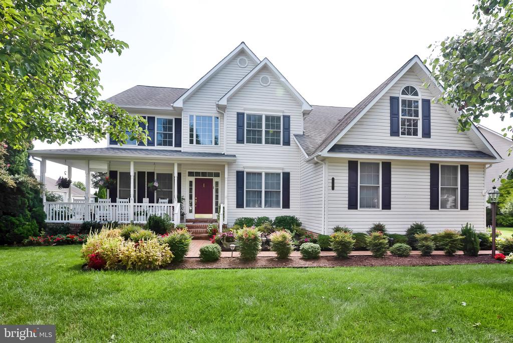 7583 EASTON CLUB DRIVE