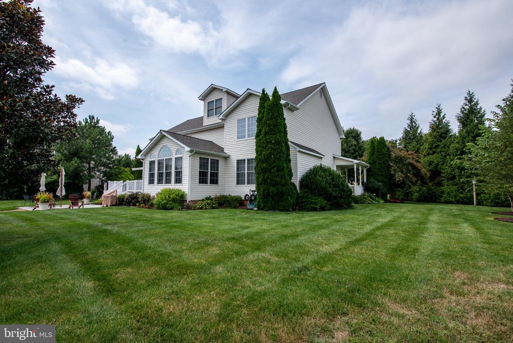 7583 EASTON CLUB DRIVE