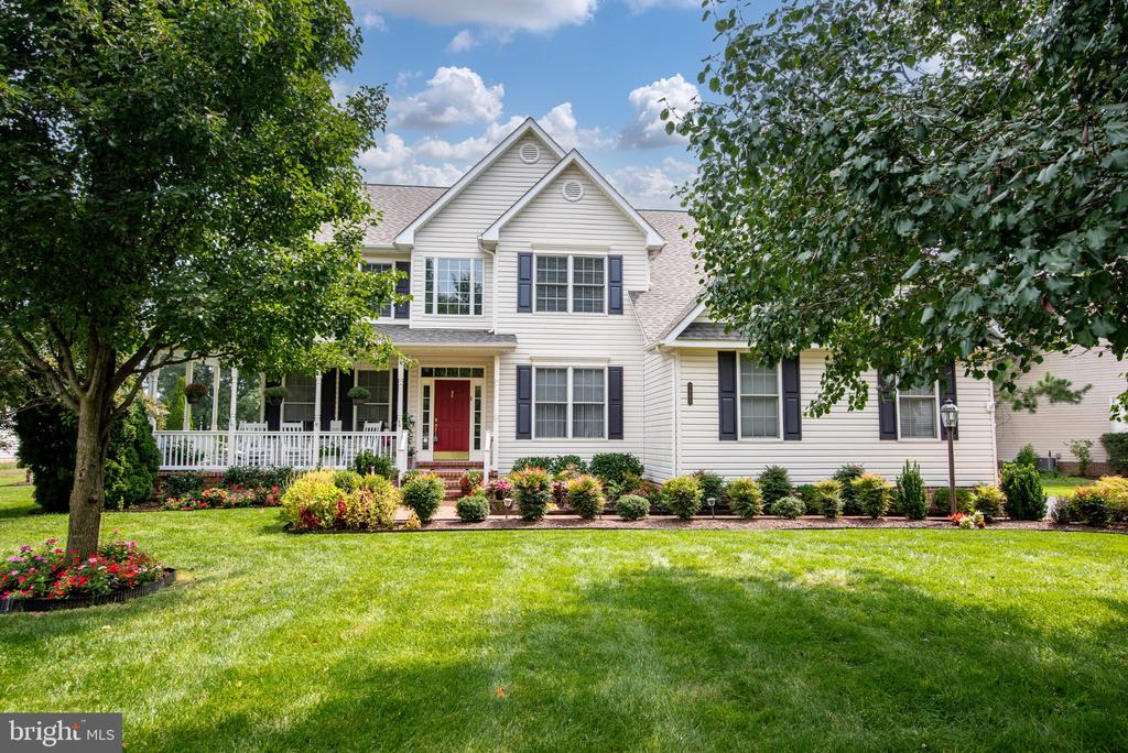 7583 EASTON CLUB DRIVE