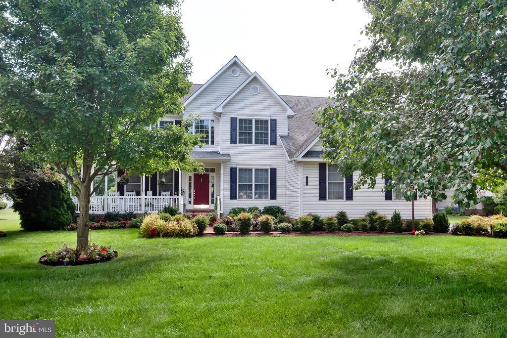 7583 EASTON CLUB DRIVE