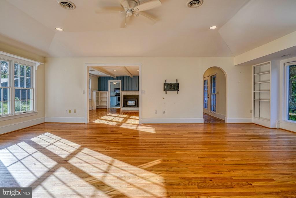 28420 OAKLANDS ROAD