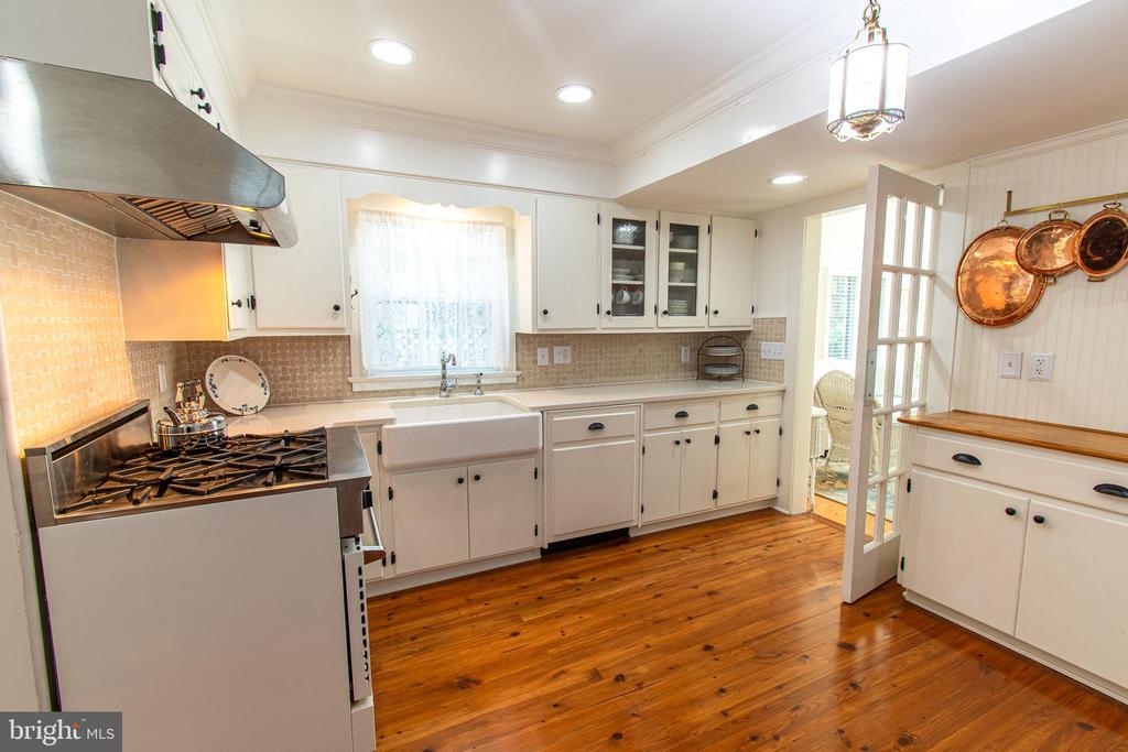 202 CHESTNUT