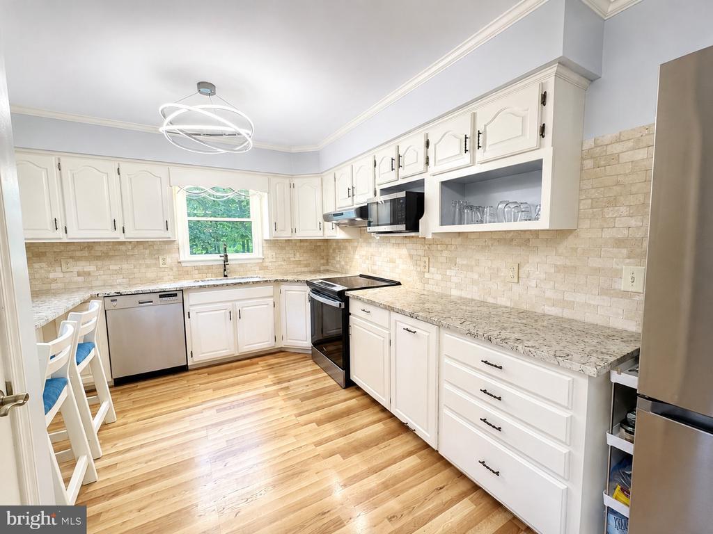 32659 DISCOVERY DRIVE