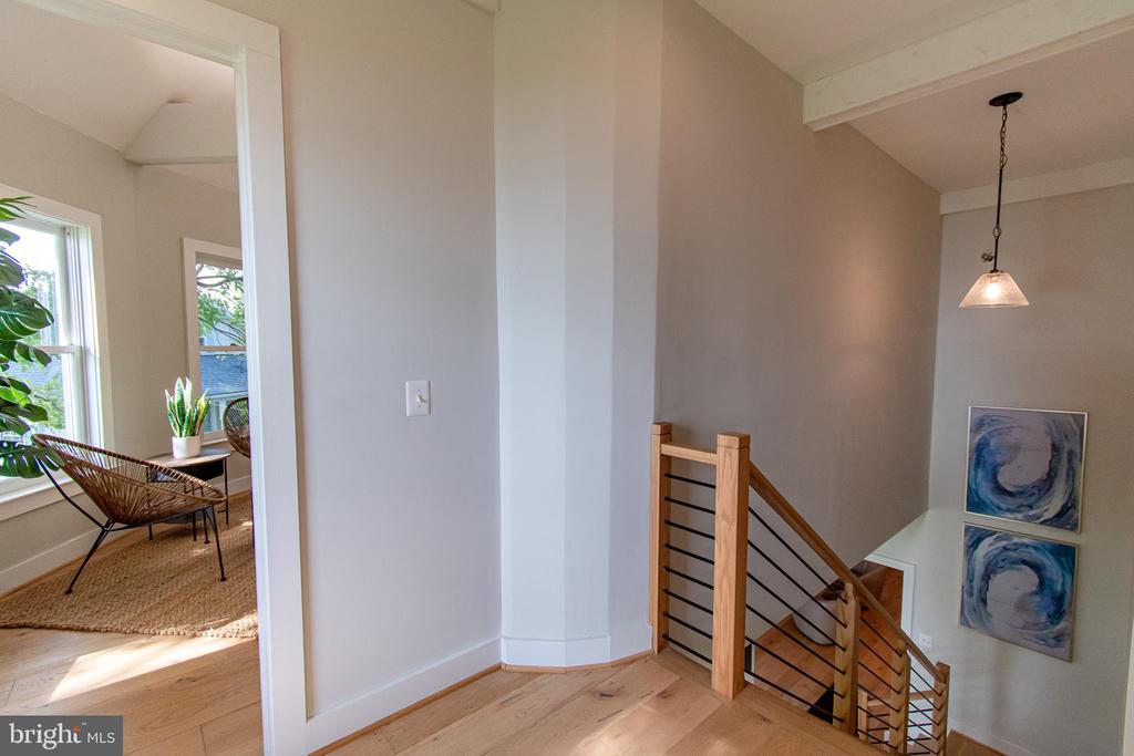 1002 WADES FARM LANE