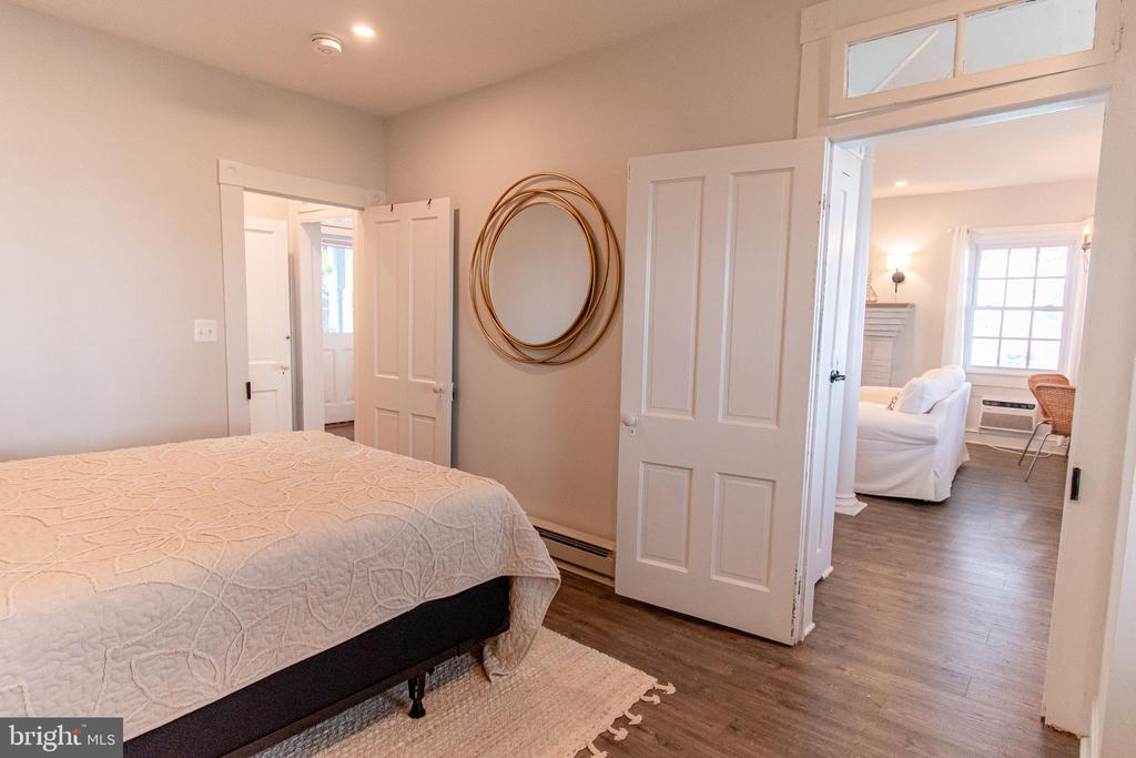 1002 WADES FARM LANE