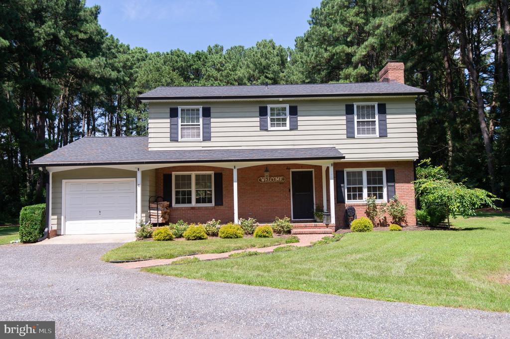 8235 INGLETON CIRCLE