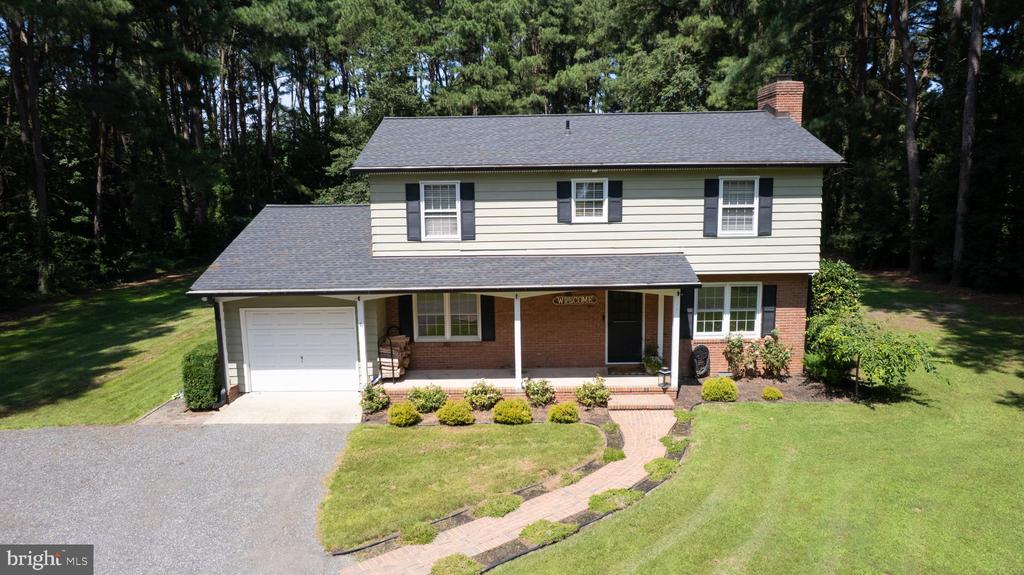8235 INGLETON CIRCLE