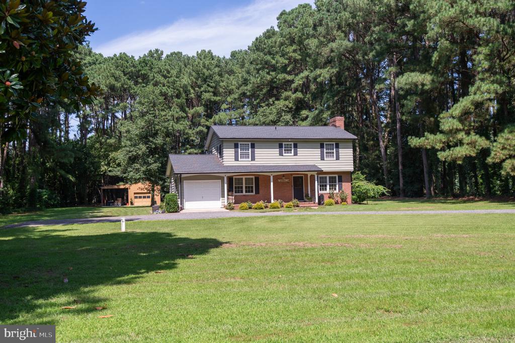 8235 INGLETON CIRCLE