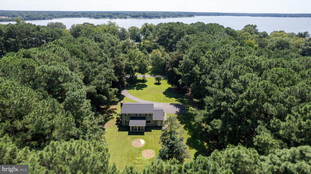 8235 INGLETON CIRCLE