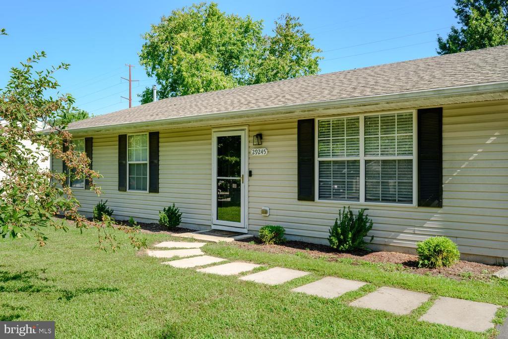 29245 CORBIN PARKWAY