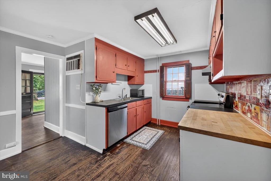 313 LINDEN AVENUE