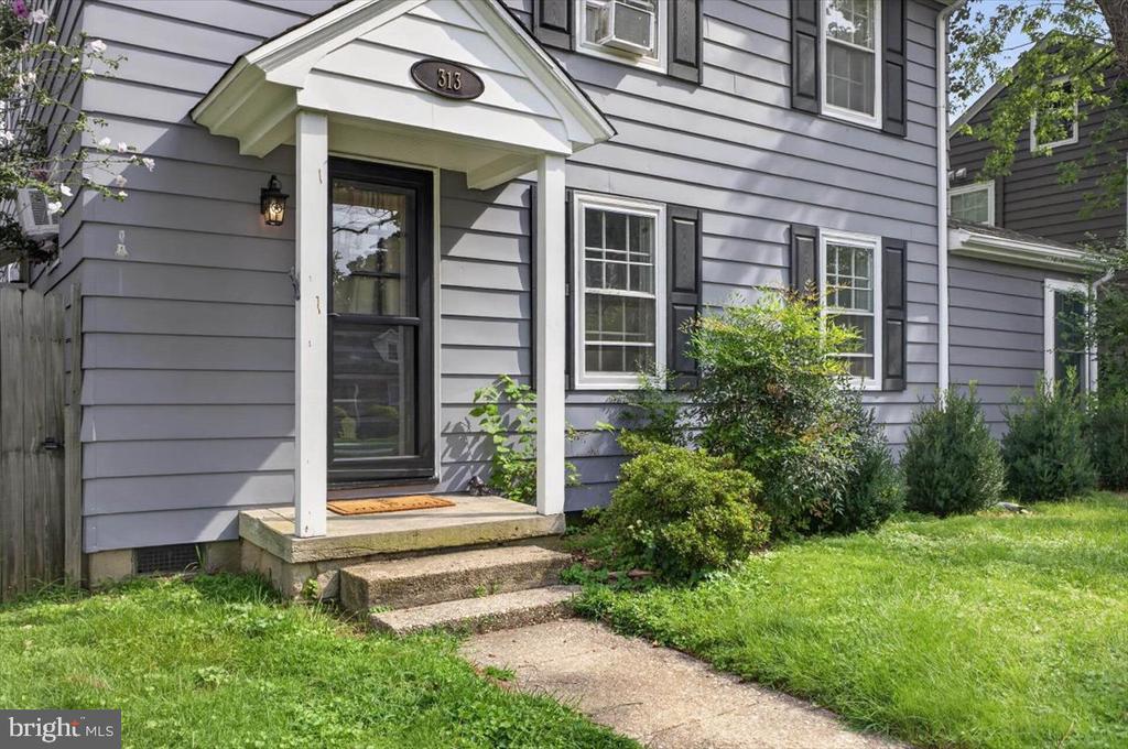 313 LINDEN AVENUE