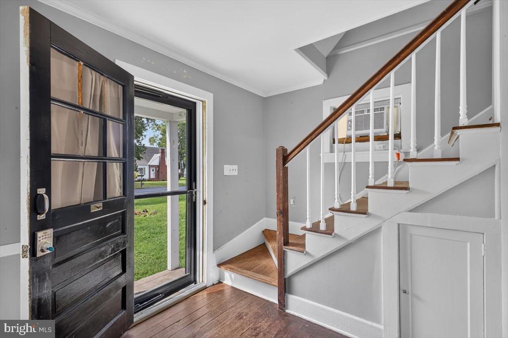 313 LINDEN AVENUE