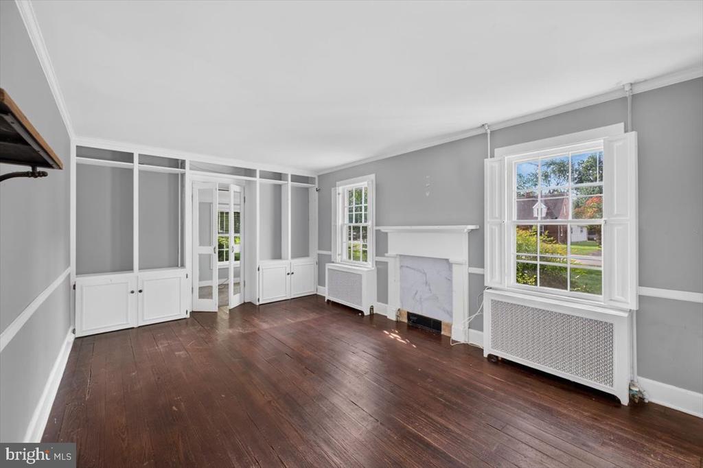 313 LINDEN AVENUE