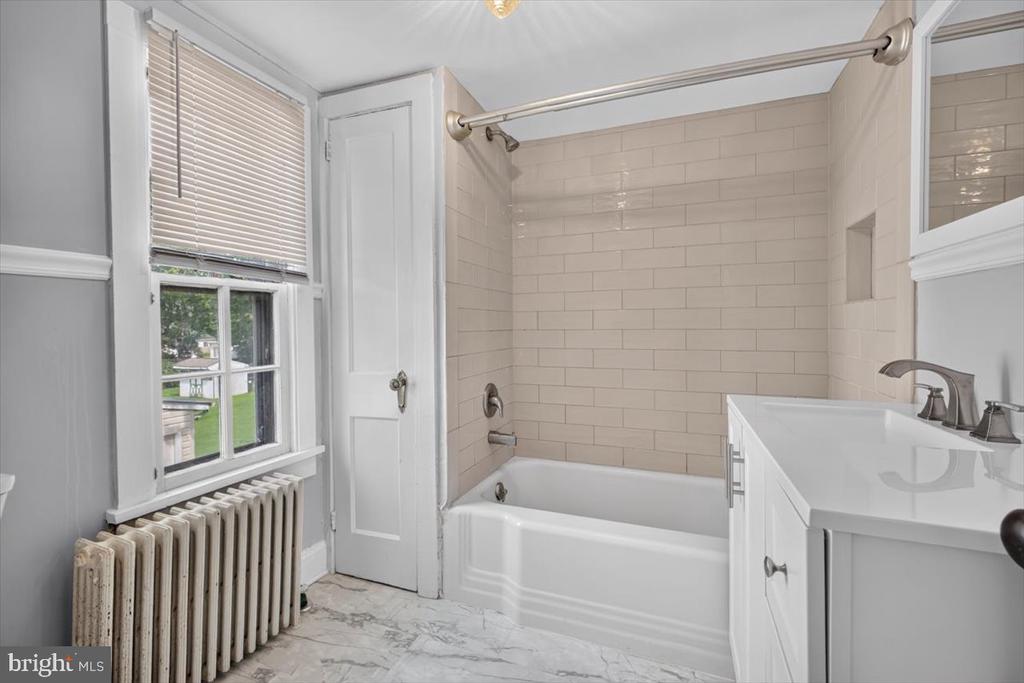 313 LINDEN AVENUE