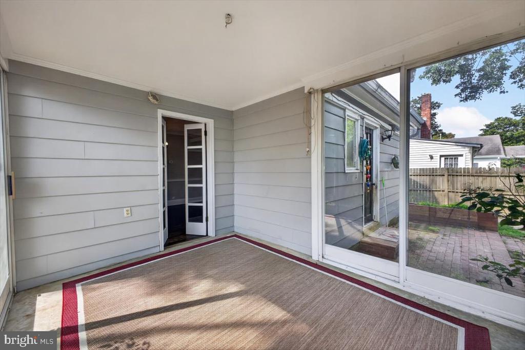 313 LINDEN AVENUE