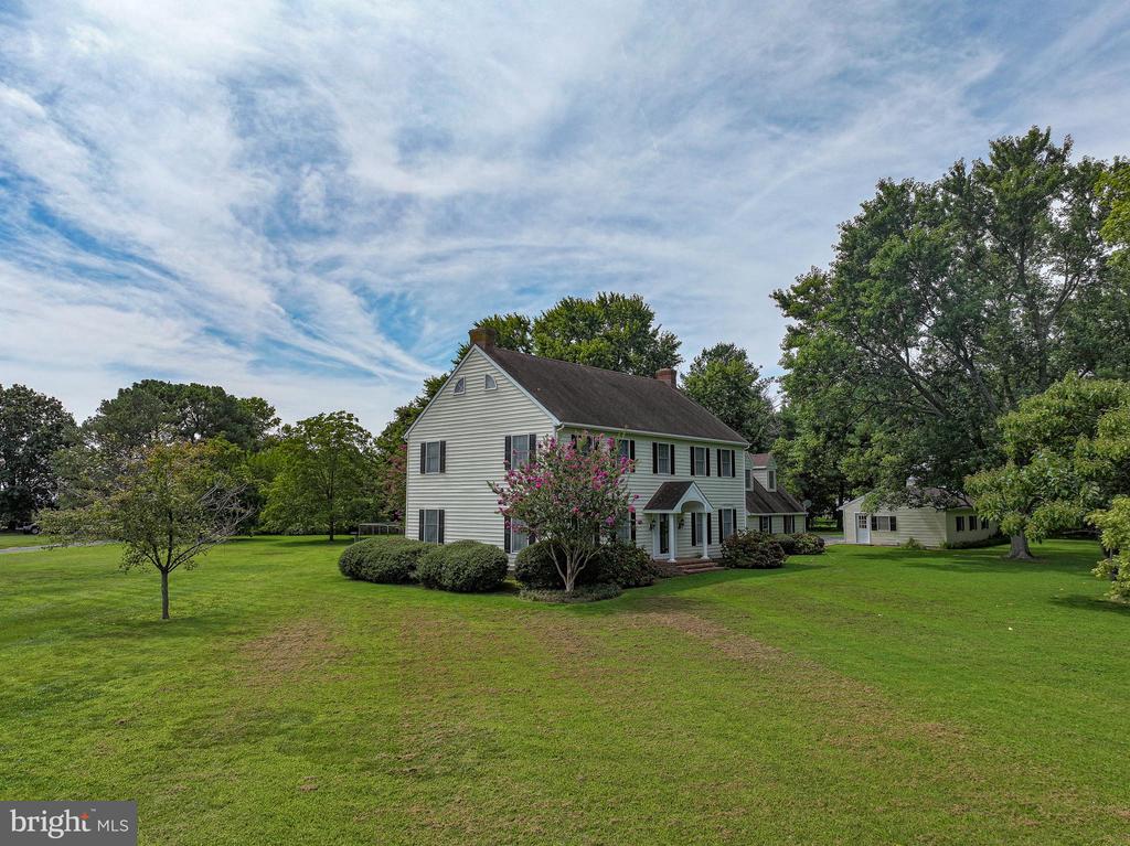 6253 MIDDLE POINT ROAD