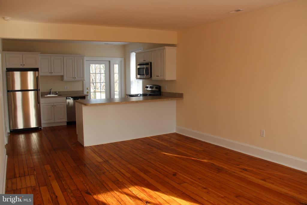 205 RAILROAD AVENUE Unit: A