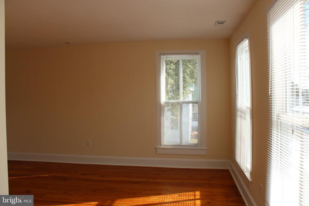 205 RAILROAD AVENUE Unit: A