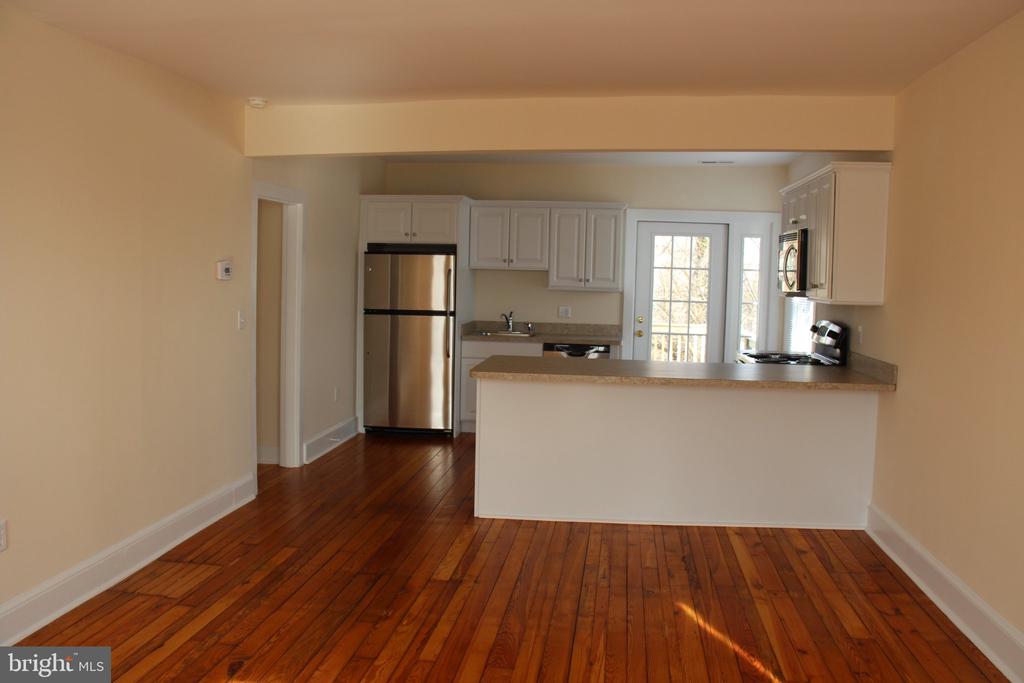 205 RAILROAD AVENUE Unit: A