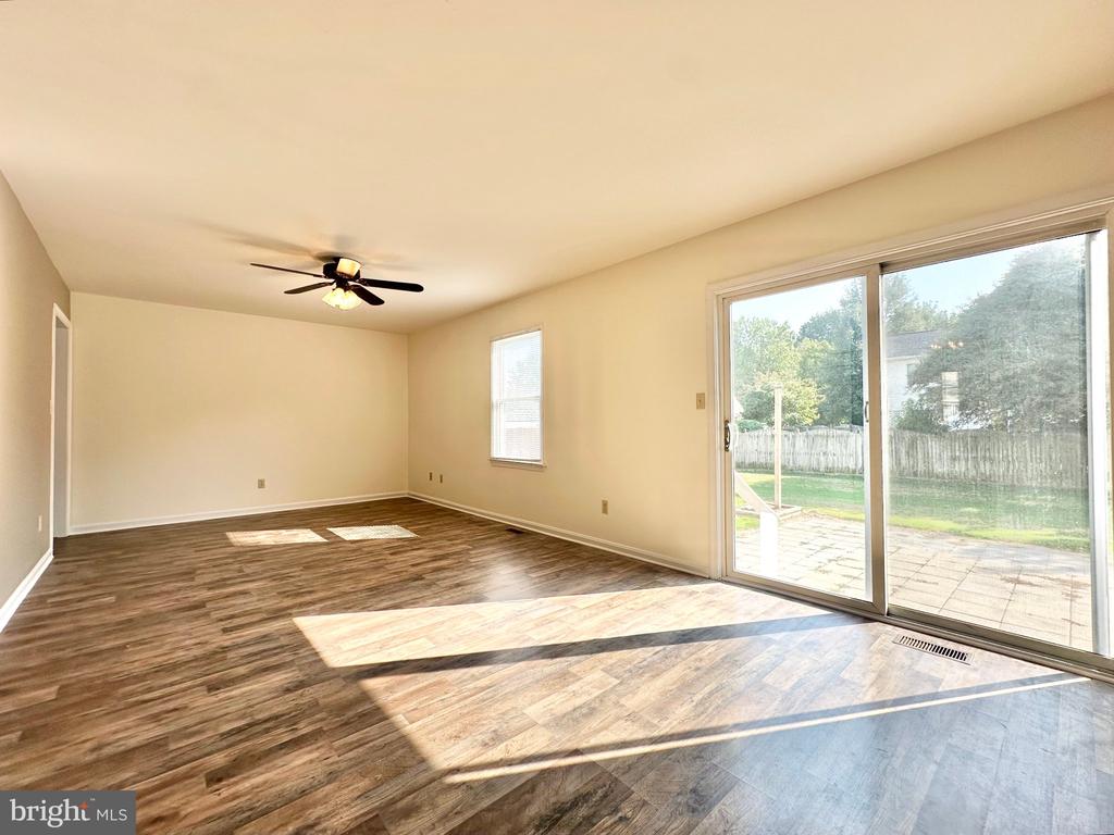 8337 COLONY CIRCLE