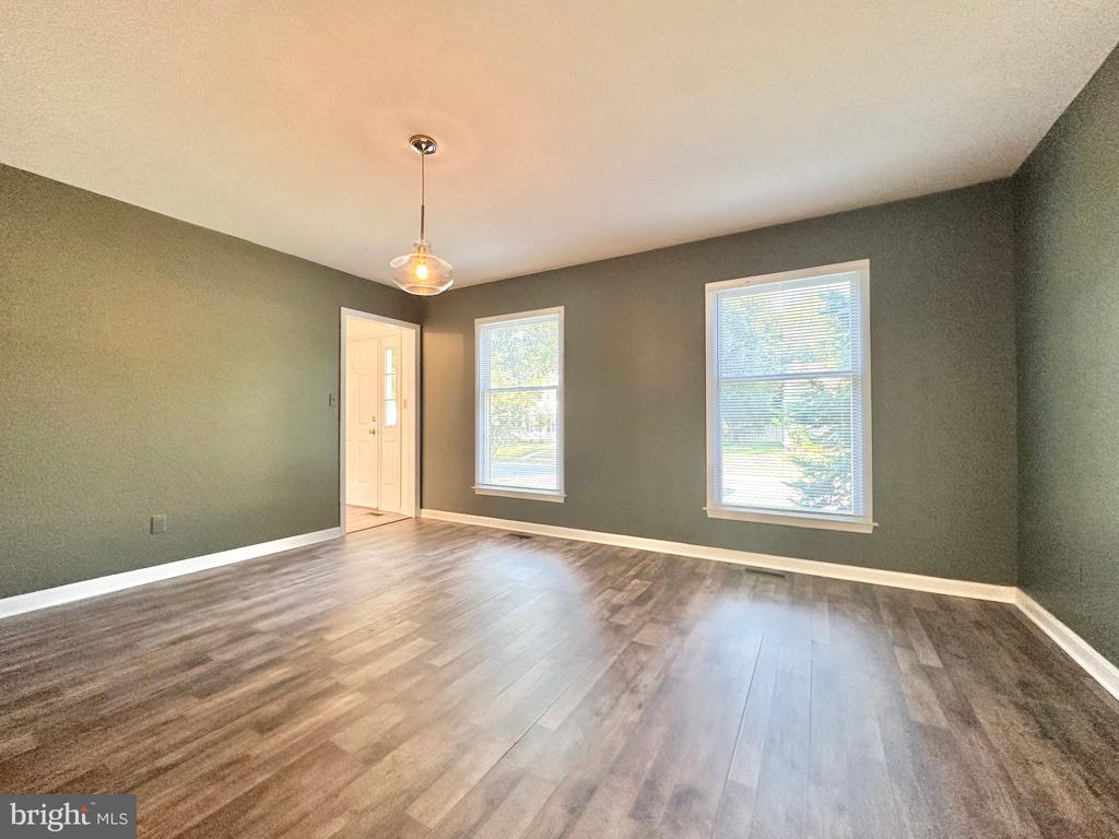 8337 COLONY CIRCLE
