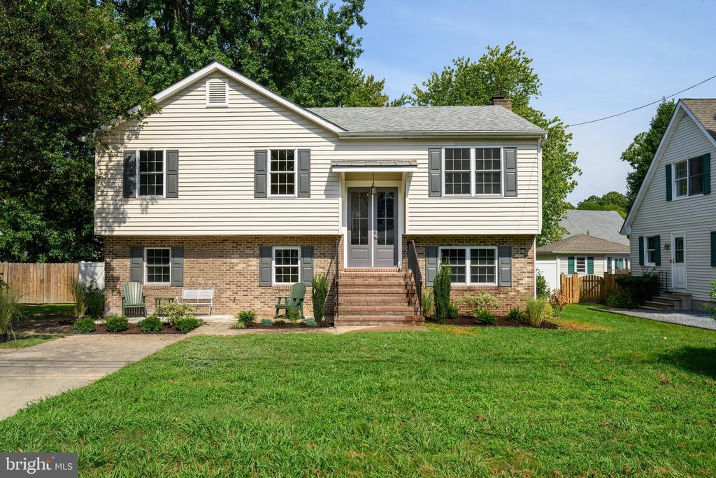 407 SEYMOUR AVENUE