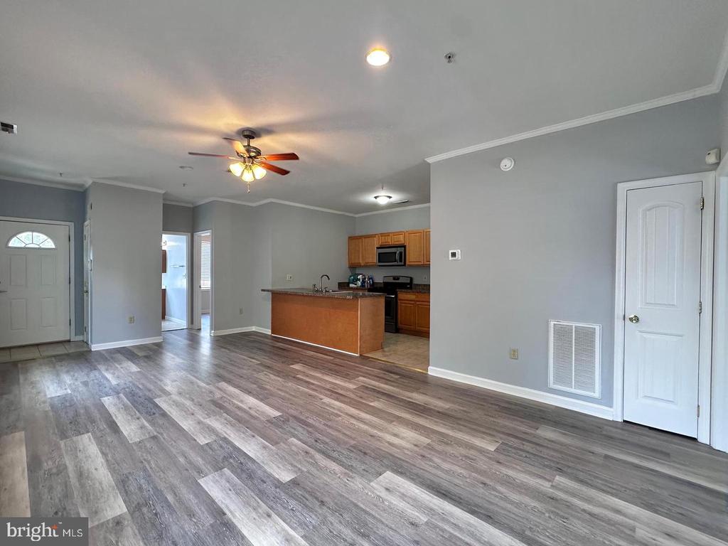 8186 JUNE WAY Unit: 101