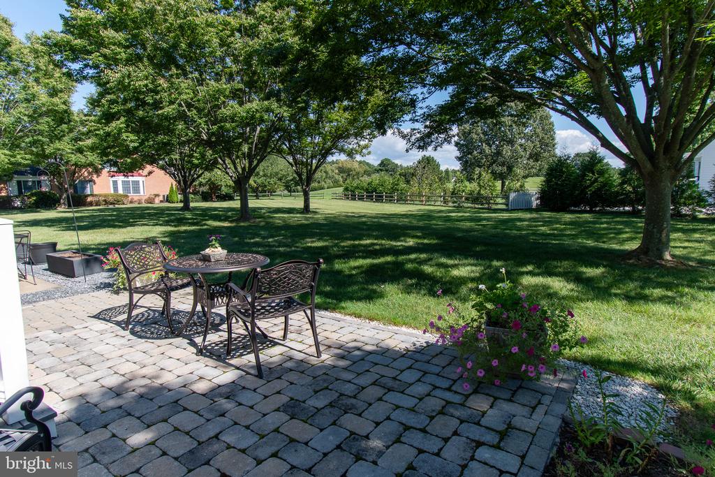 9521 QUAIL HOLLOW DRIVE Unit: 605