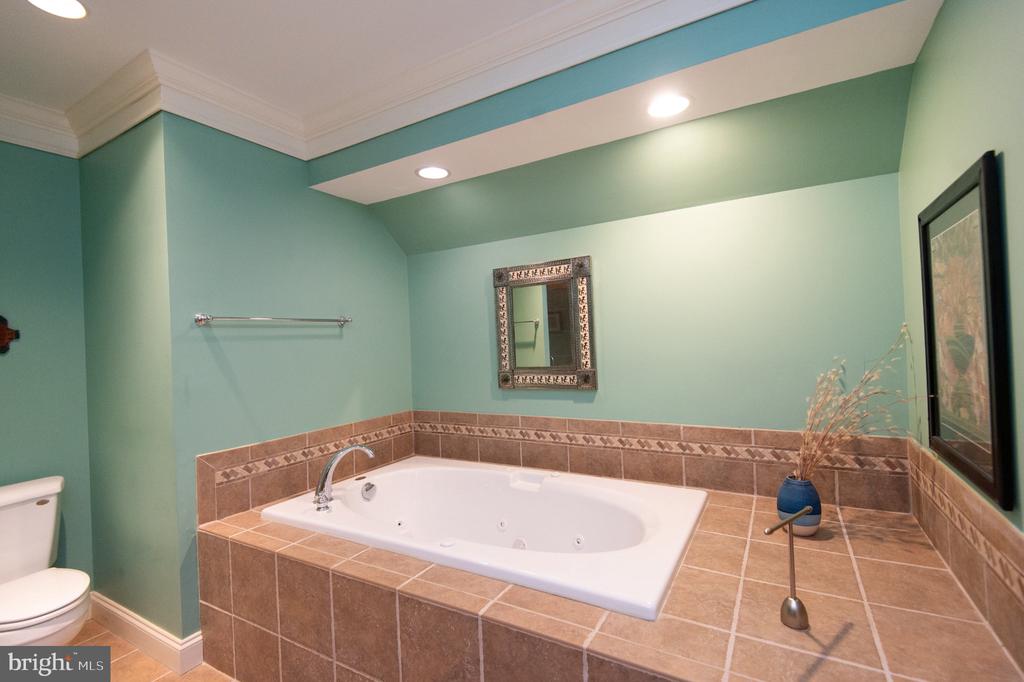 28658 HOPE CIRCLE