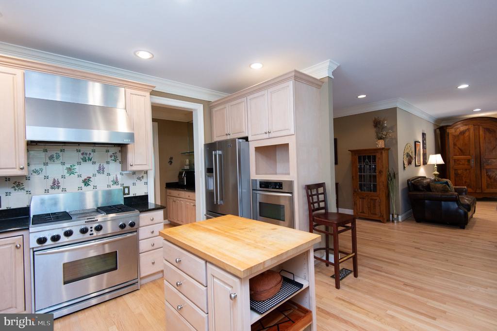 28658 HOPE CIRCLE